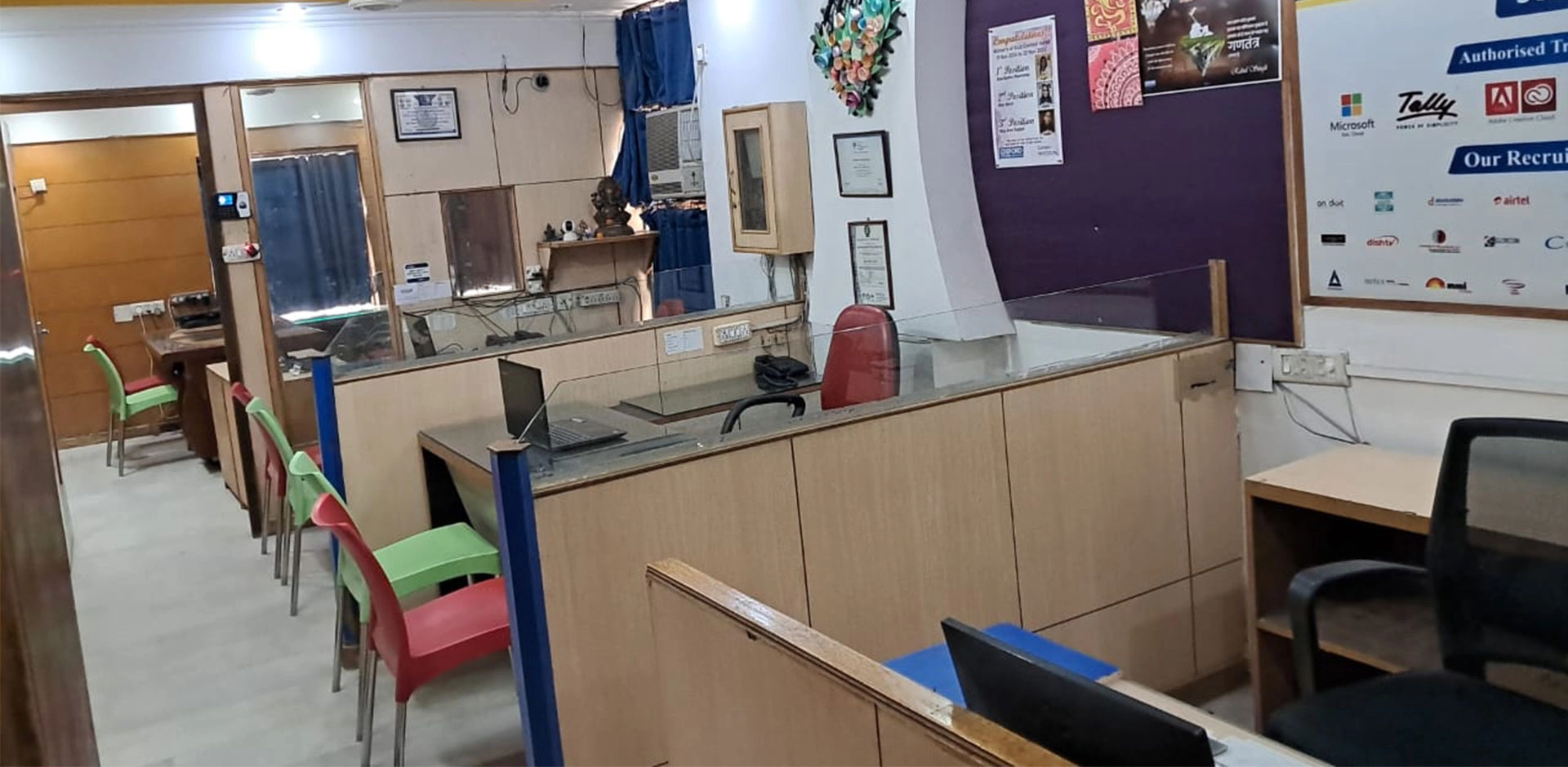 Oxford Computer courses Rajouri Garden Best Computer Institute in West Delhi