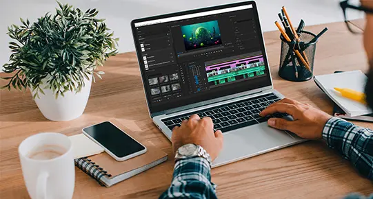 Multimedia course with design, animation, editing, and AI tools